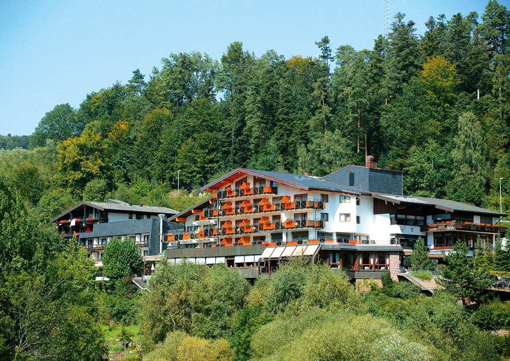 Ringhotel Moench'S Waldhotel Unterreichenbach Exterior photo